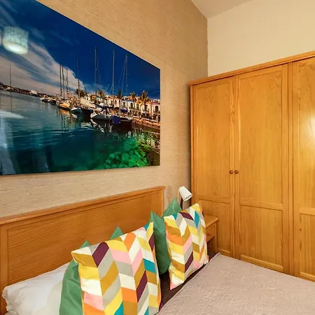 Salinetas Blue Surf House *