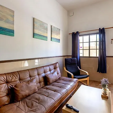 Salinetas Blue Surf House