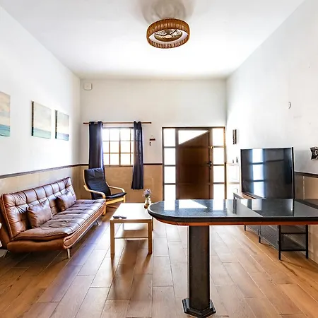 Salinetas Blue Surf House 公寓