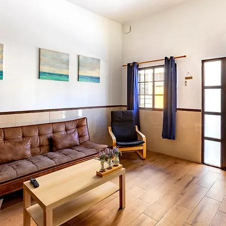 Salinetas Blue Surf House 特尔德