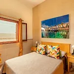 Salinetas Blue Surf House *