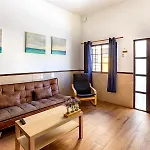 Salinetas Blue Surf House Telde