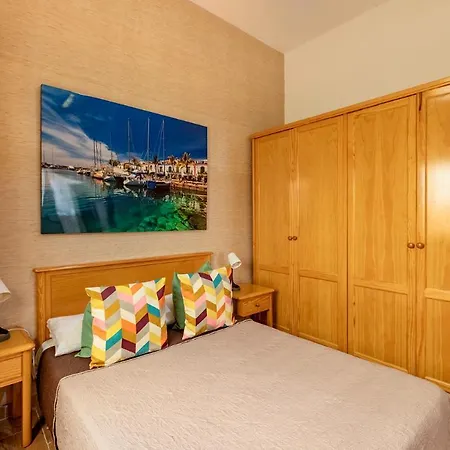 Salinetas Blue Surf House Telde