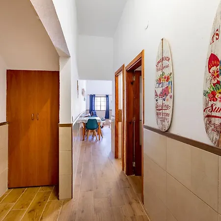 Salinetas Blue Surf House アパート *