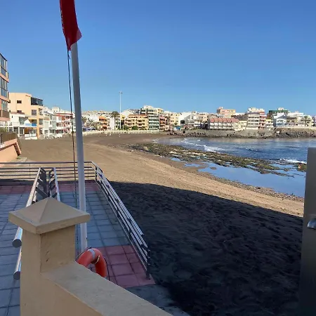 Salinetas Blue Surf House アパート テルデ