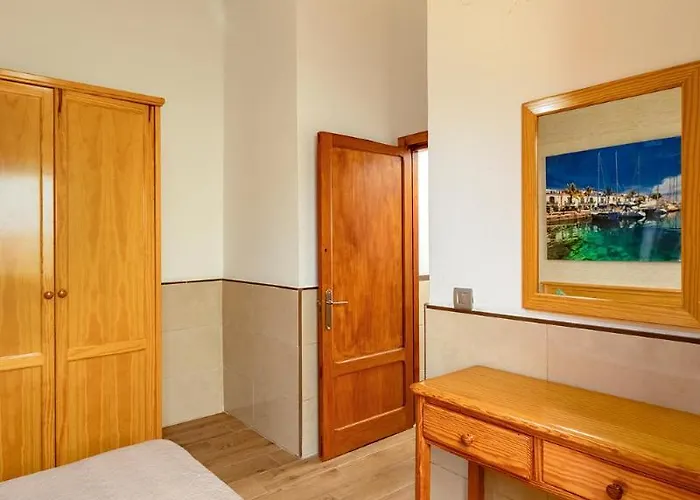 Salinetas Blue Surf House Telde