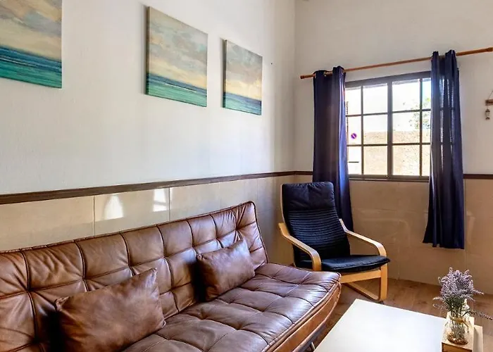 Salinetas Blue Surf House