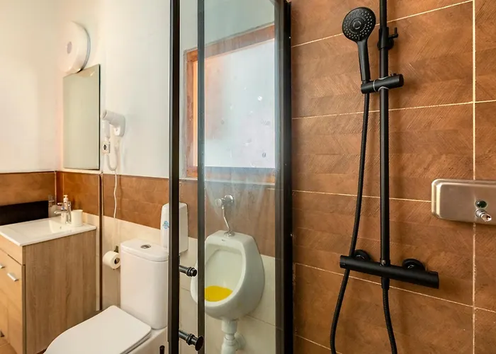 Salinetas Blue Surf House